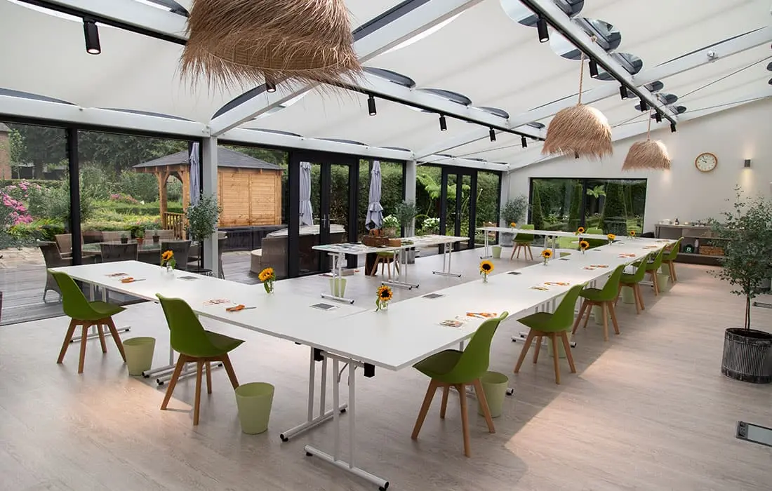 Toolerstone workshops glass room