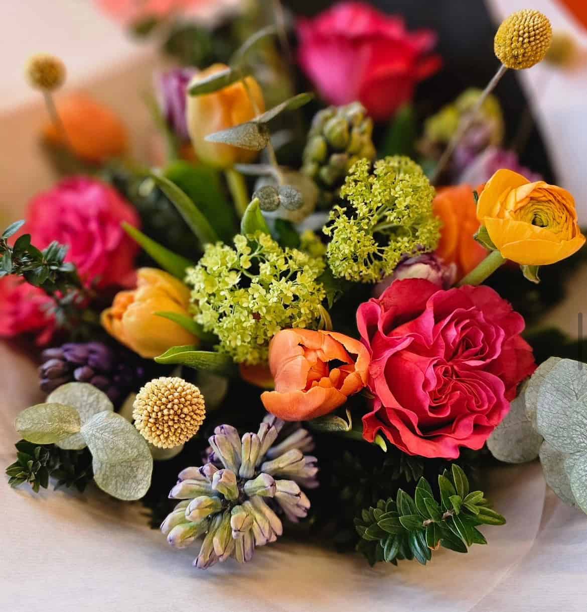 Summer-themed floral arrangement